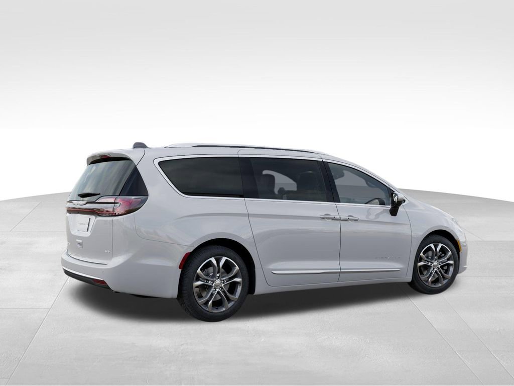 New 2026 Chrysler Pacifica Pinnacle image 4