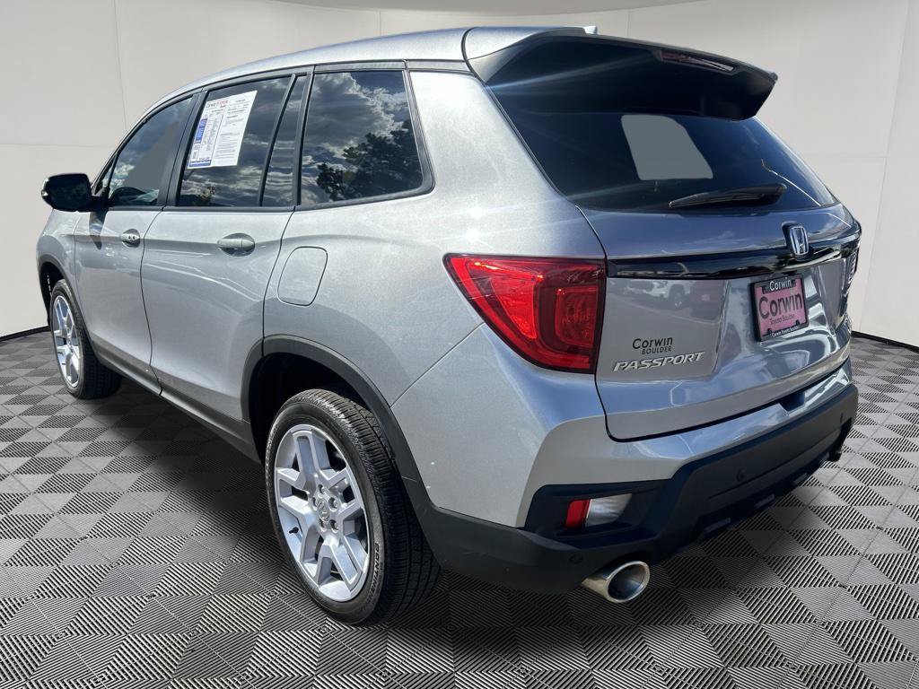 Used 2025 Honda Passport EX-L image 5