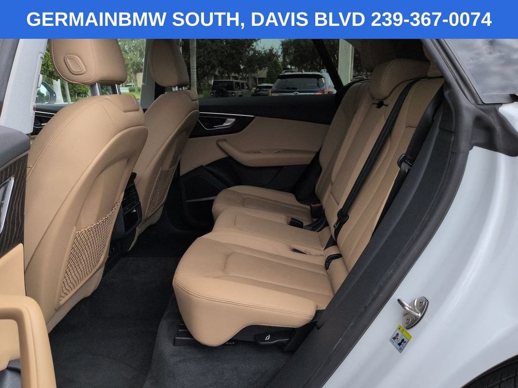 Used 2020 Audi Q8 Premium Plus w/ Premium Plus Package AWD/4WD image 16