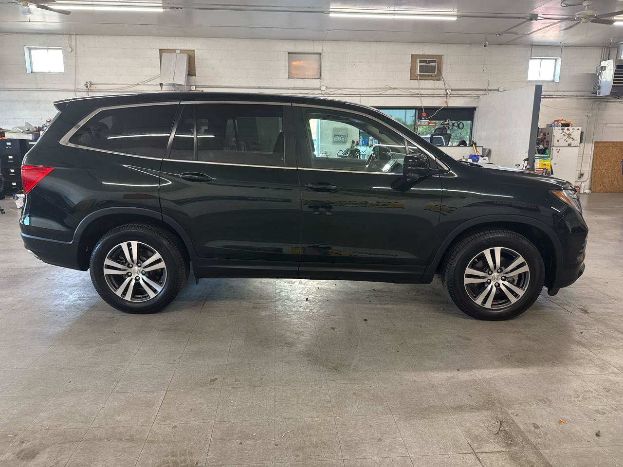 Used 2017 Honda Pilot EX-L image 79