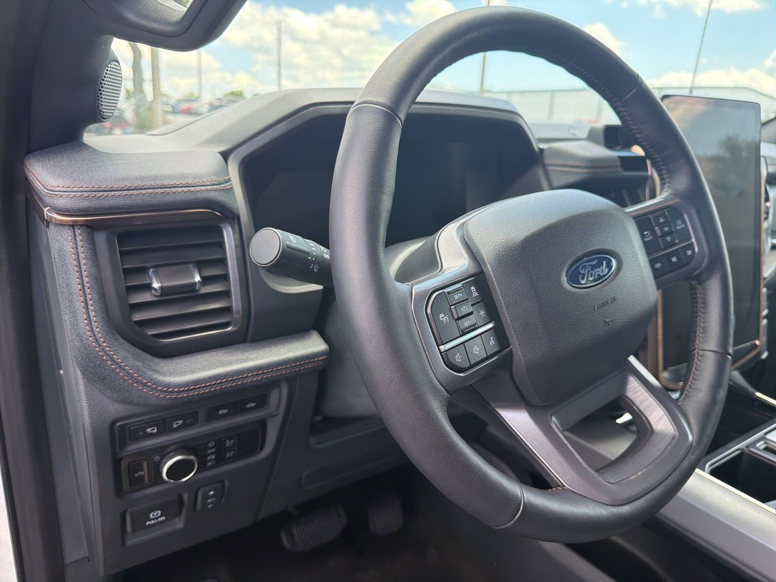 Used 2024 Ford F150 Lightning Lariat AWD/4WD image 23