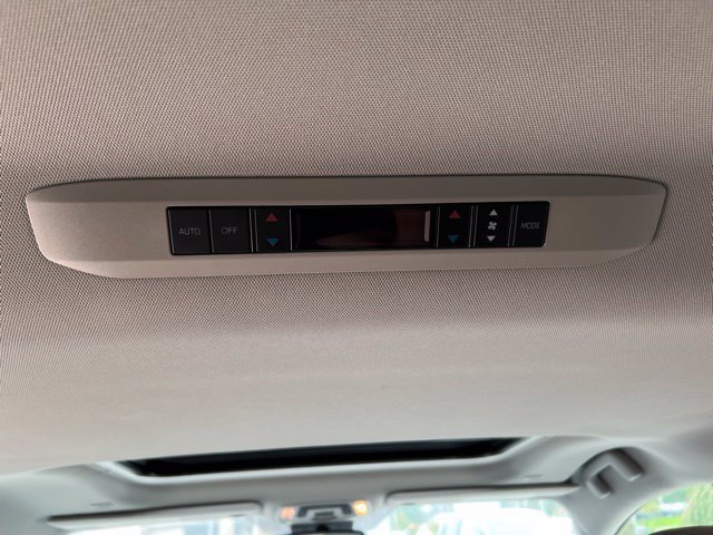 Used 2025 Toyota Sienna XLE w/ XLE Plus Package AWD/4WD image 30