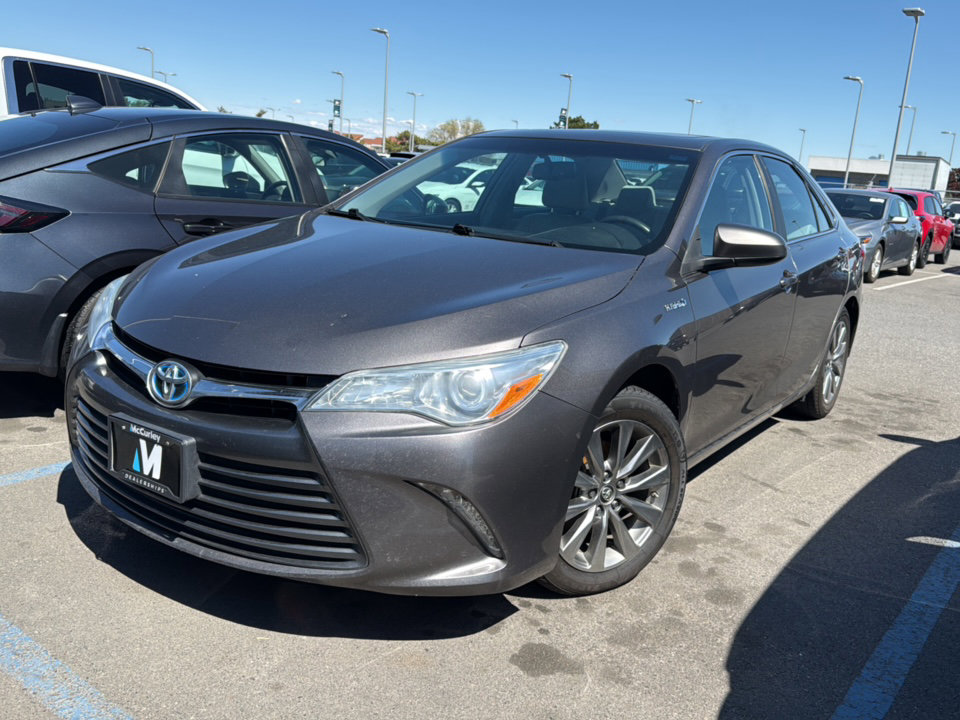 Used 2016 Toyota Camry XLE w/ Moonroof Package
