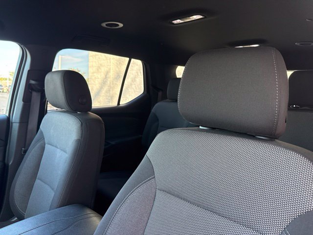 Used 2023 Chevrolet Traverse LT FWD image 15