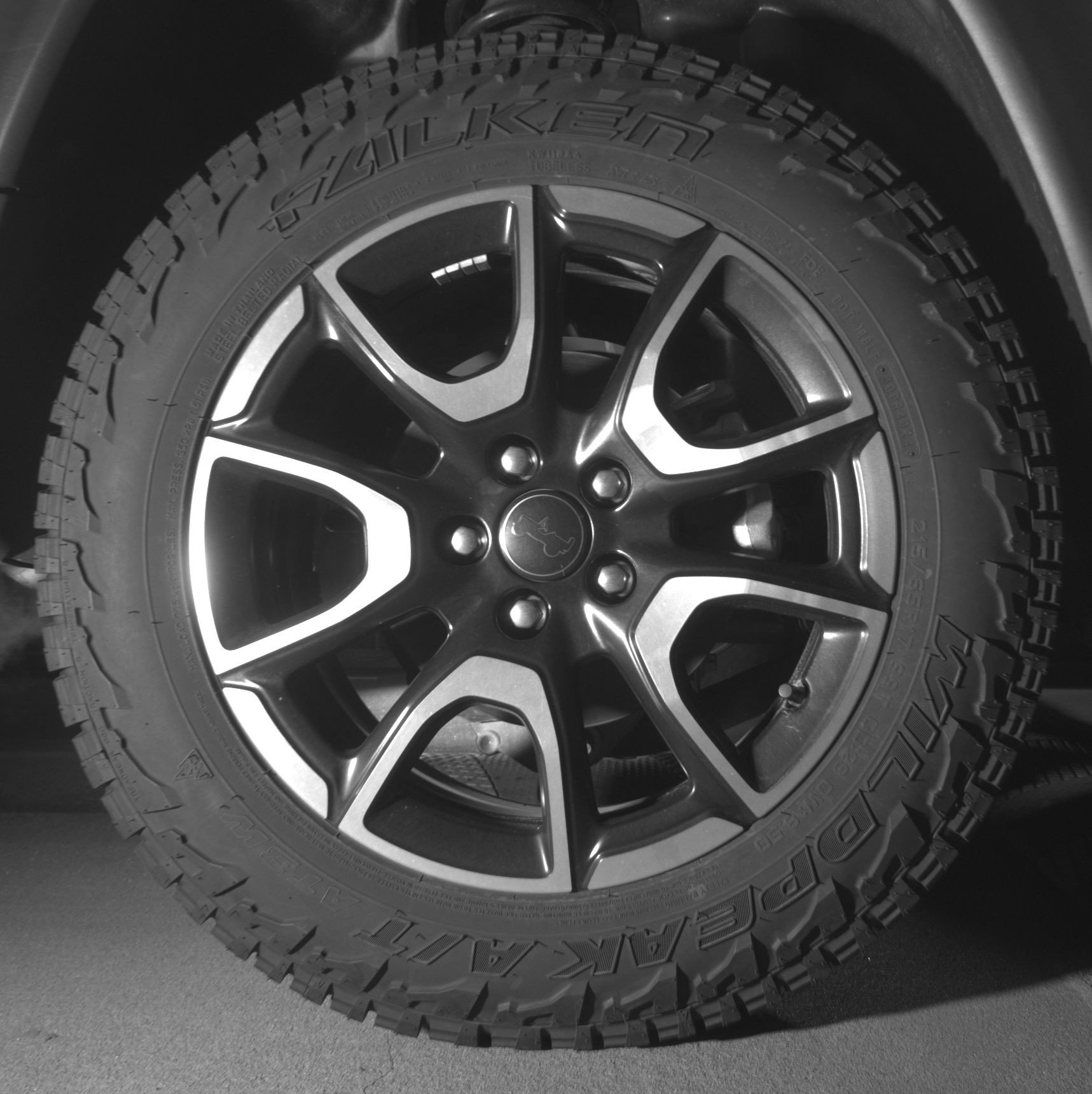 Used 2025 Jeep Compass Trailhawk AWD/4WD image 15