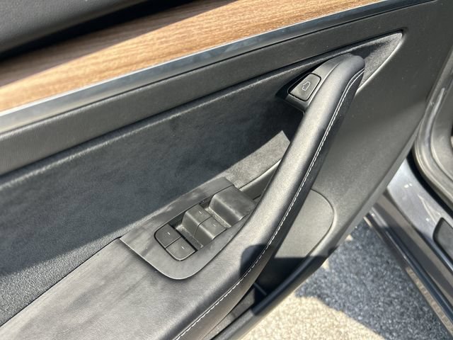Used 2022 Tesla Model 3 Long Range AWD/4WD image 15