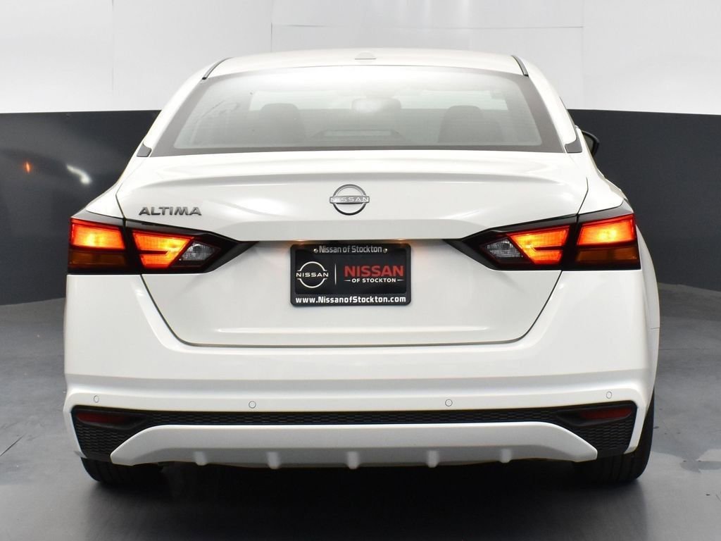 Used 2025 Nissan Altima 2.5 S image 7