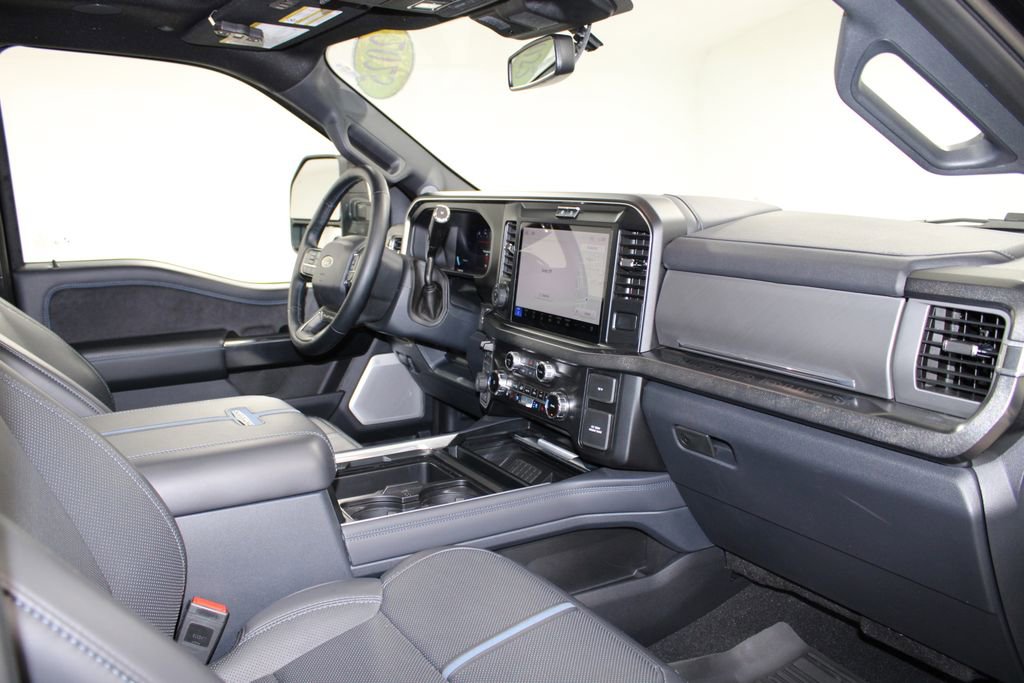 Certified 2025 Ford F350 Platinum image 30