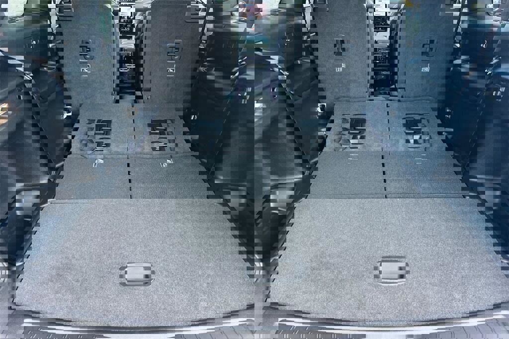 New 2025 Jeep Grand Cherokee L Limited image 16