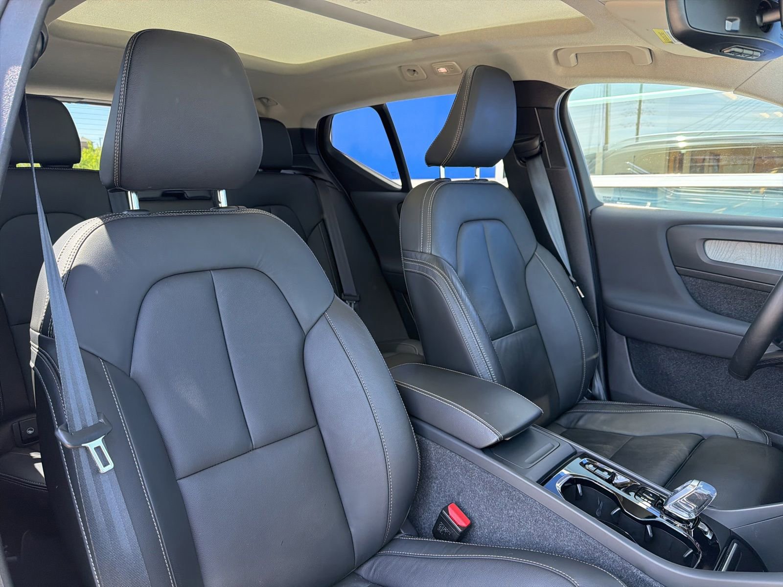 Used 2023 Volvo XC40 B5 Ultimate w/ Protection Package Premier AWD/4WD image 25