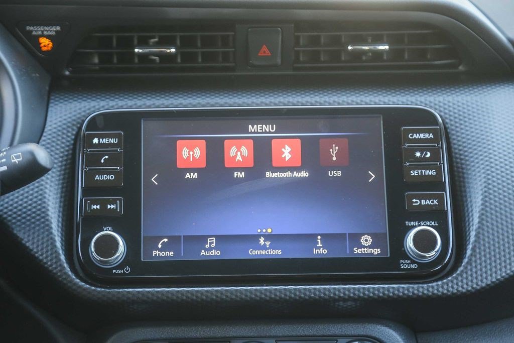 Used 2023 Nissan Kicks SV FWD image 13