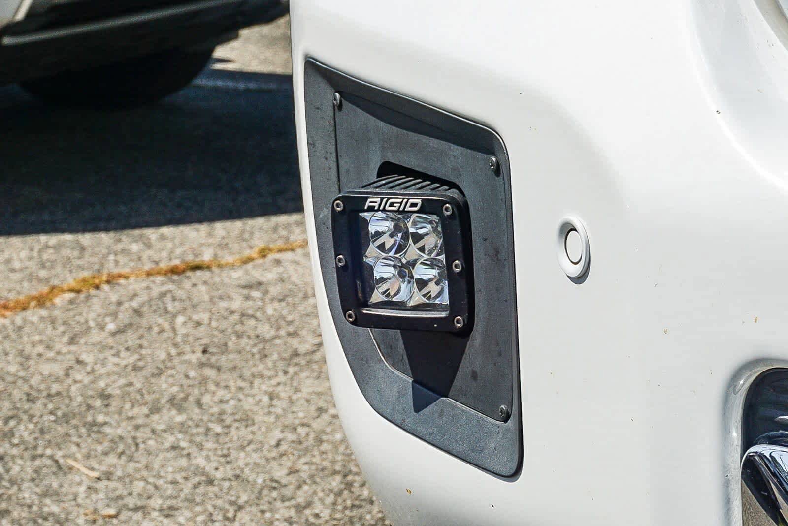 Used 2015 GMC Sierra 3500 Denali w/ Duramax Plus Package image 8