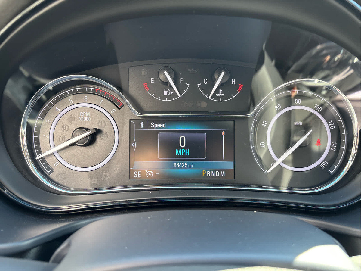 Used 2016 Buick Regal Premium AWD/4WD image 11