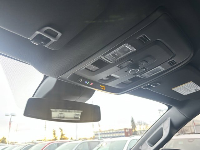 Certified 2025 GMC Yukon AT4 image 31