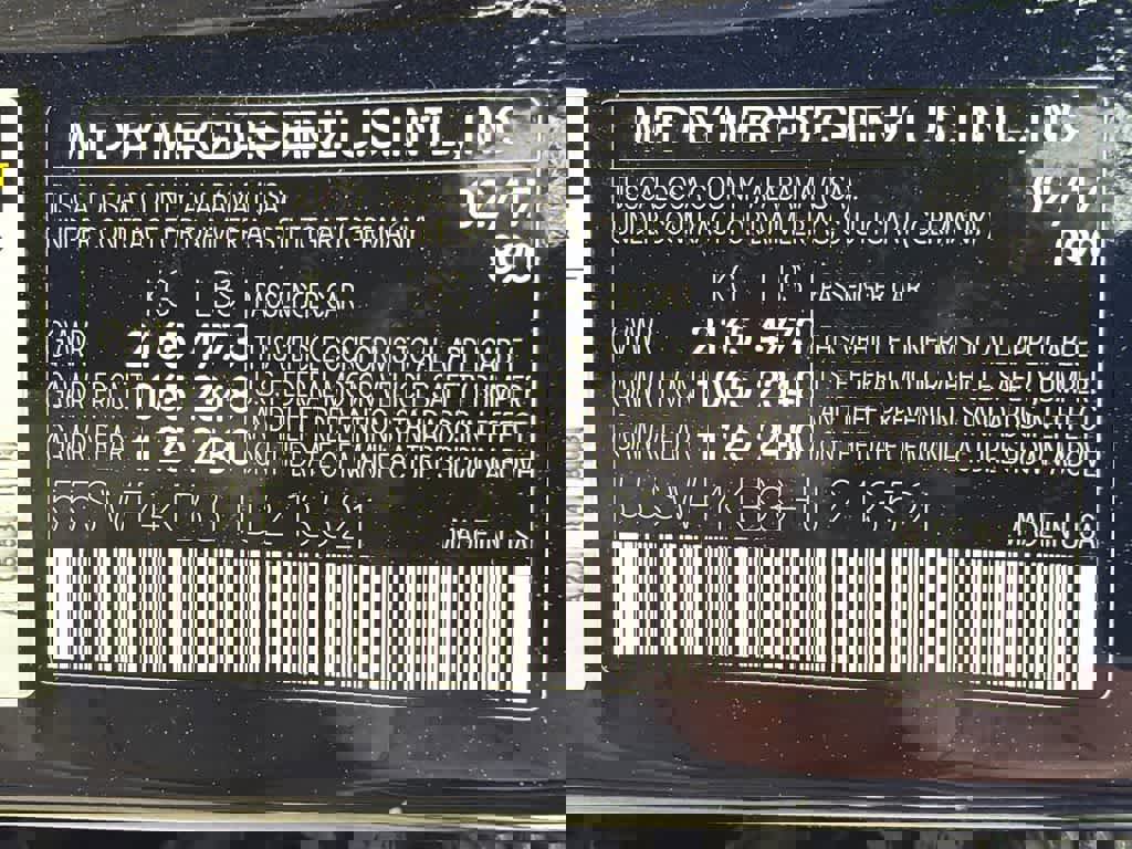 Used 2017 Mercedes-Benz C 300 4MATIC Sedan image 33