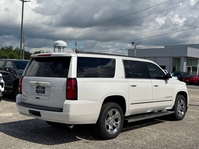 Used 2017 Chevrolet Suburban LT w/ LT Signature Package AWD/4WD image 7