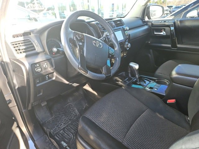 Used 2017 Toyota 4Runner TRD Off-Road image 11