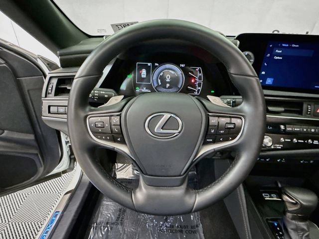 Used 2025 Lexus ES 300h w/ Premium Package FWD image 11