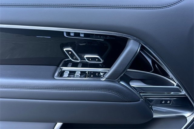 Used 2024 Land Rover Range Rover SE image 13