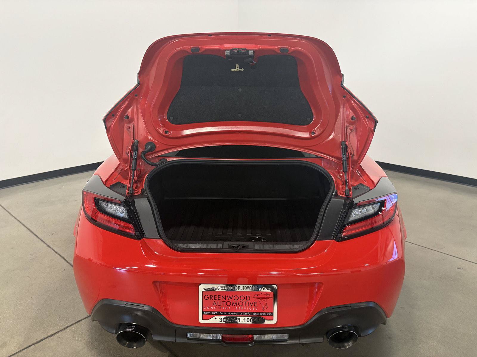 Used 2022 Toyota GR86 Premium w/ ALL Weather Mat Package (TMS) RWD image 30