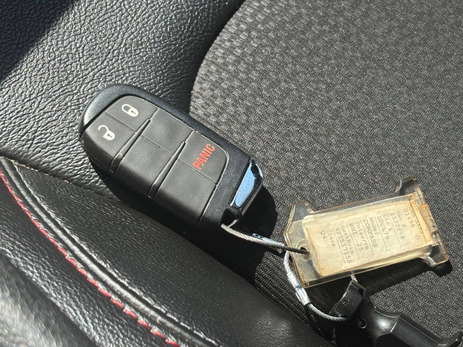 Used 2025 Jeep Compass Trailhawk AWD/4WD image 18