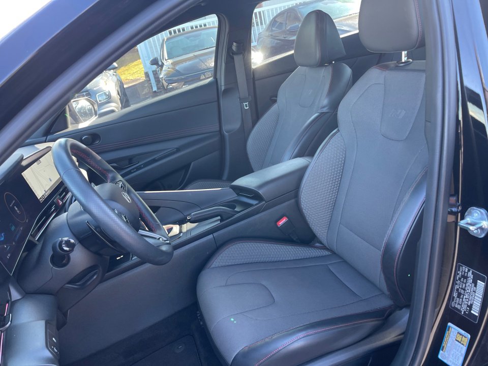 Certified 2025 Hyundai Elantra N Line image 30