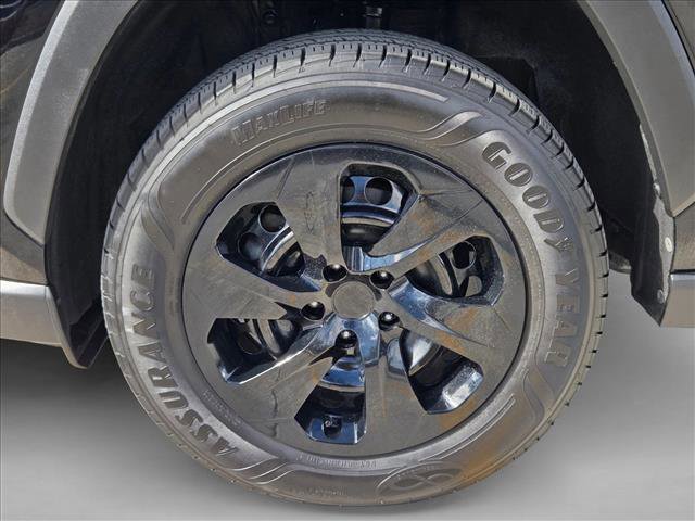 Used 2021 Toyota RAV4 LE image 22