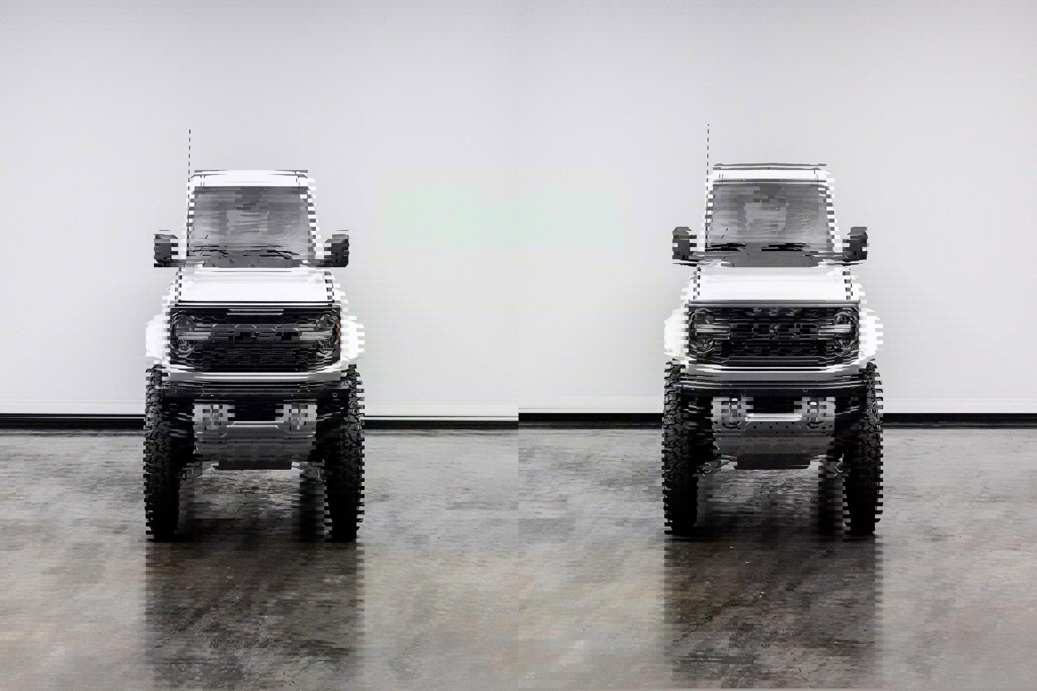 Used 2024 Ford Bronco Raptor w/ Interior Carbon Fiber Pack 6 image 2