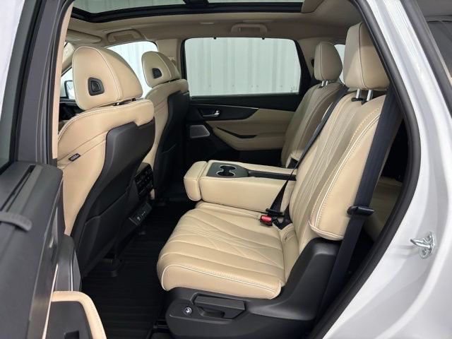 Certified 2026 Acura MDX w/ Advance Package AWD/4WD image 15