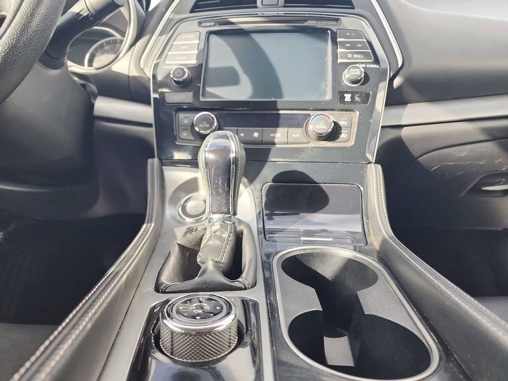 Used 2017 Nissan Maxima 3.5 SL image 11