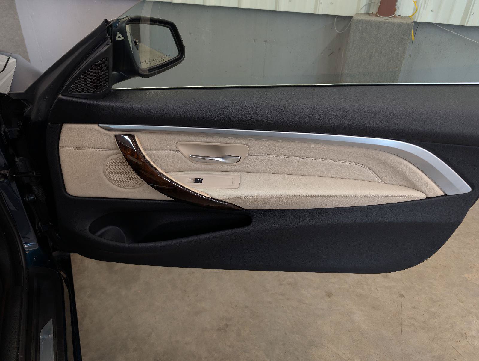 Used 2015 BMW 428i xDrive Coupe AWD/4WD image 31