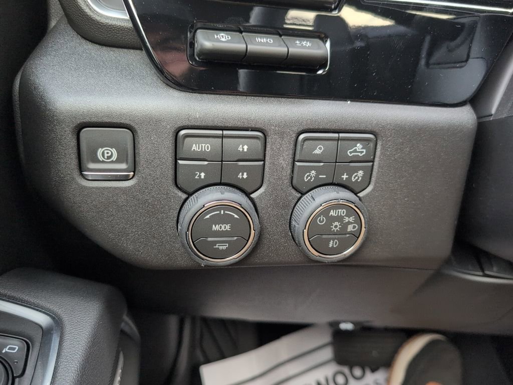 New 2026 Chevrolet Silverado 1500 LTZ w/ LTZ Premium Package image 15