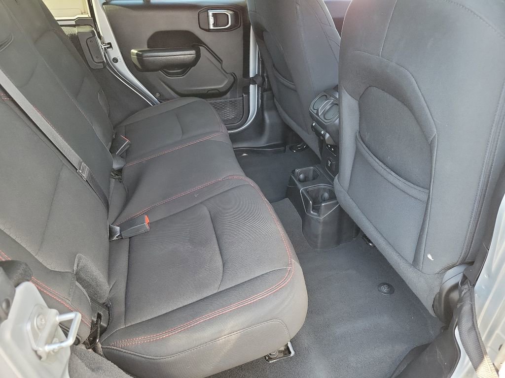 Used 2023 Jeep Wrangler Unlimited Rubicon image 17