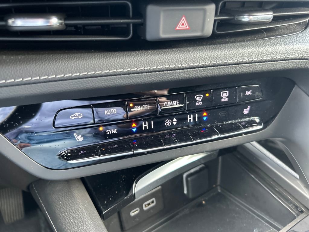 Certified 2022 Buick Envision Preferred image 26