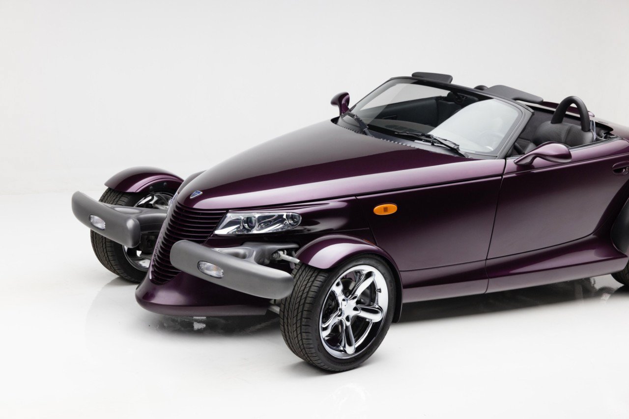 Used 1999 Plymouth Prowler RWD image 33