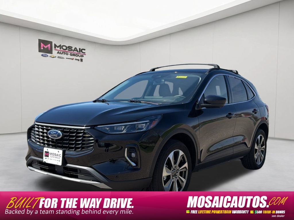 Used 2023 Ford Escape Platinum AWD/4WD image 3