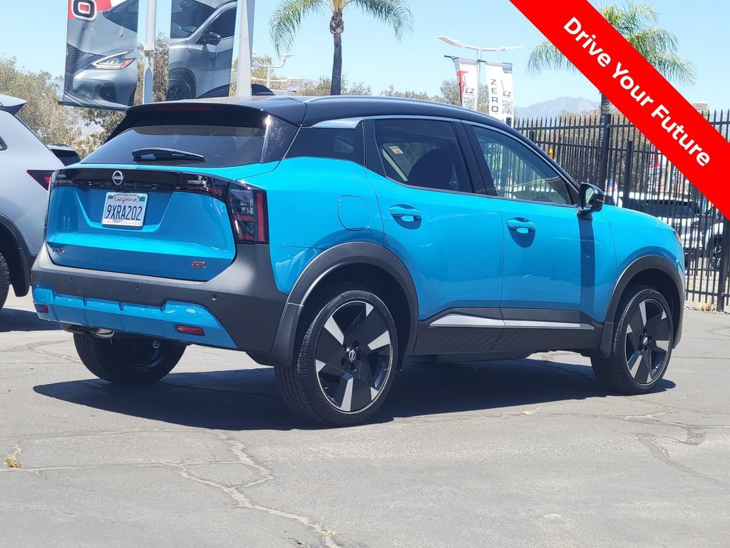 Certified 2025 Nissan Kicks SR FWD image 4