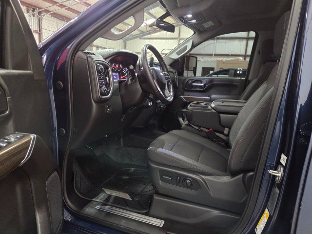 Used 2022 Chevrolet Silverado 2500 LT w/ Convenience Package AWD/4WD image 7