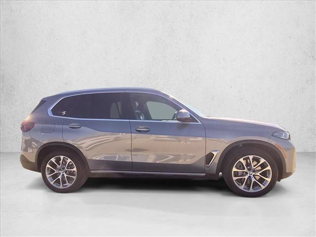 Certified 2026 BMW X5 xDrive50e w/ Executive Package AWD/4WD image 4