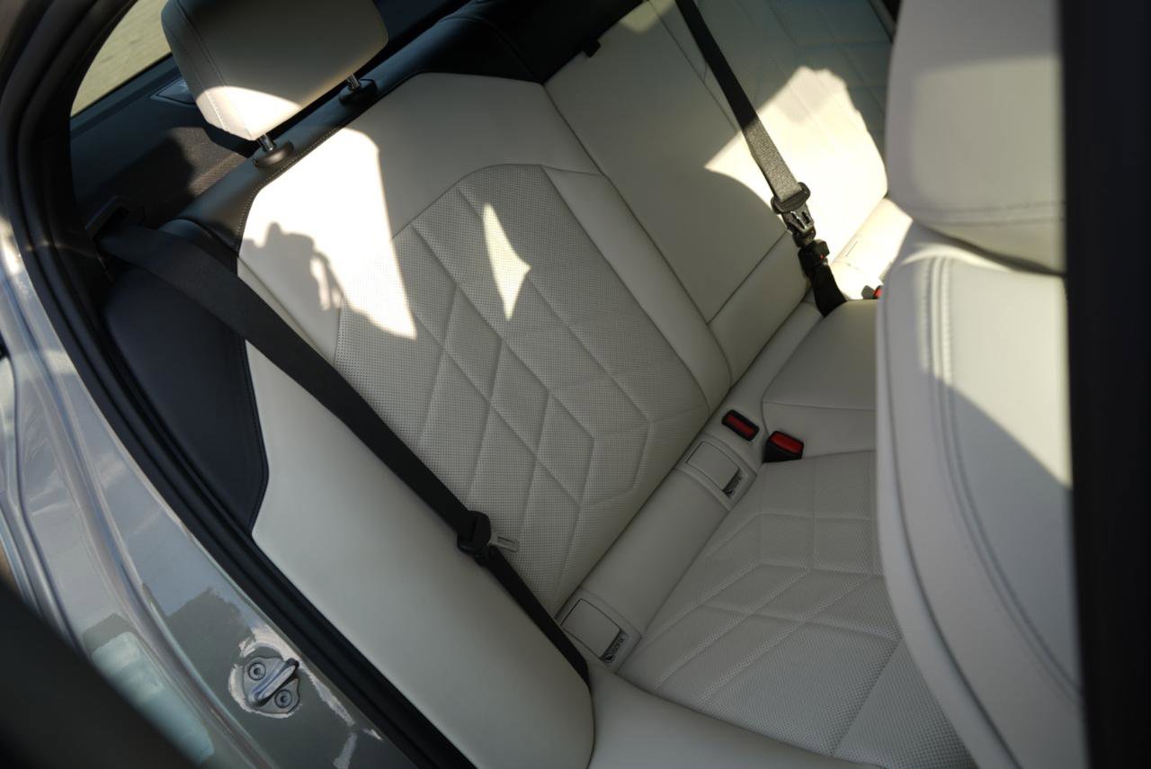 Used 2024 BMW 530i xDrive 530i xDrive Sedan w/ Convenience Package image 56