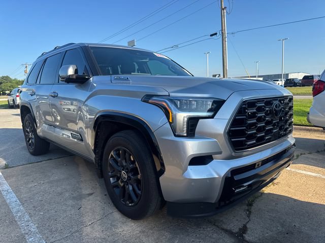 Used 2024 Toyota Sequoia Platinum AWD/4WD image 2
