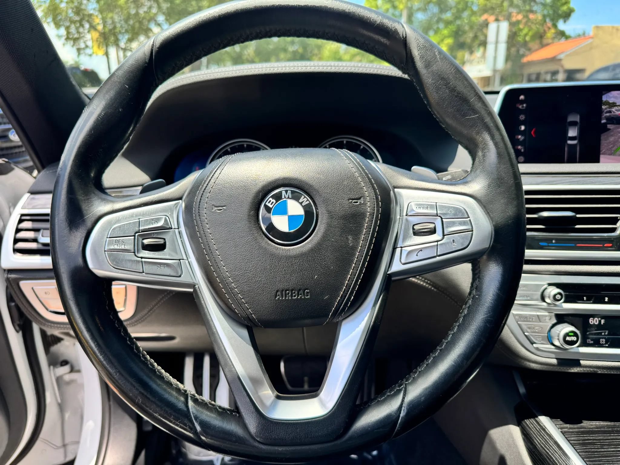 Used 2019 BMW 740i w/ M Sport Package RWD image 30