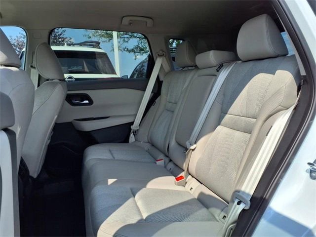 New 2025 Nissan Rogue SV image 7
