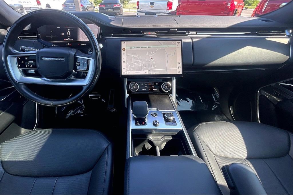 Used 2023 Land Rover Range Rover SE AWD/4WD image 8