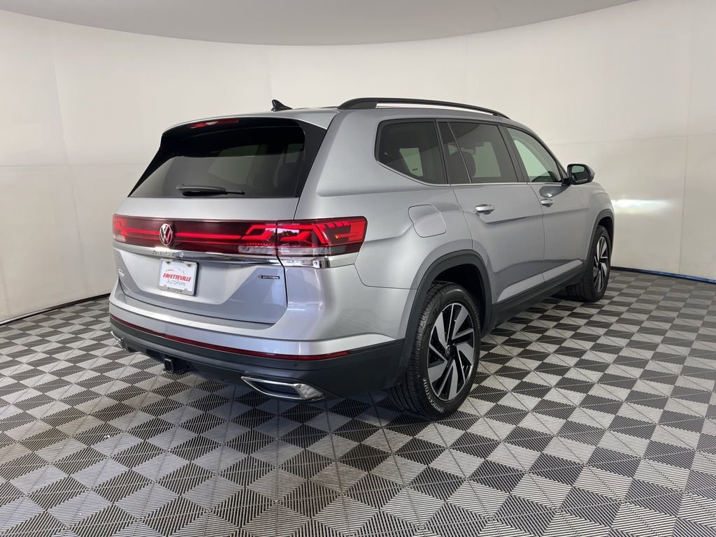 Used 2024 Volkswagen Atlas SE image 17
