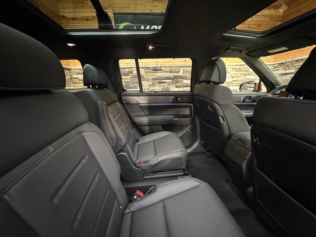 Certified 2025 Hyundai Santa Fe Calligraphy image 32