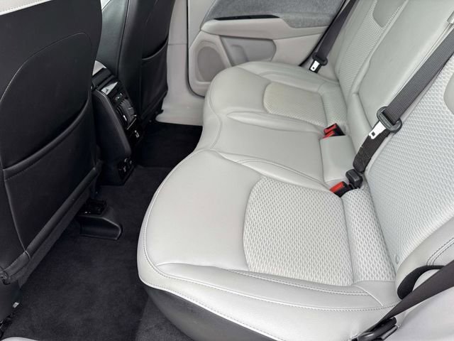 Used 2022 Jeep Compass Latitude w/ Sun and Sound Group image 10