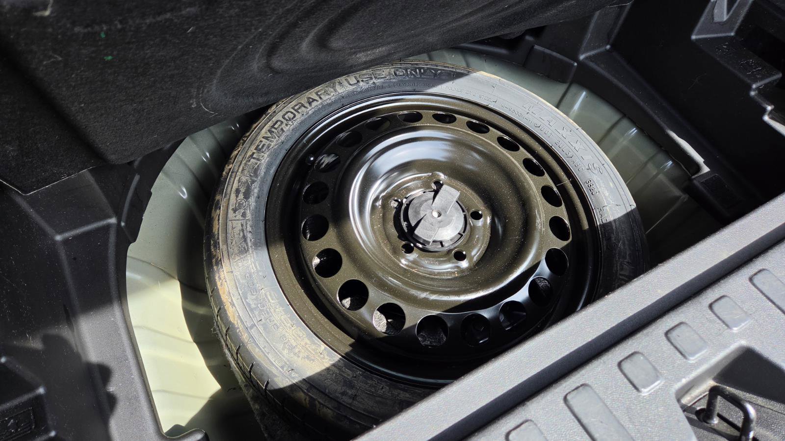 Used 2021 GMC Terrain SLT FWD image 59