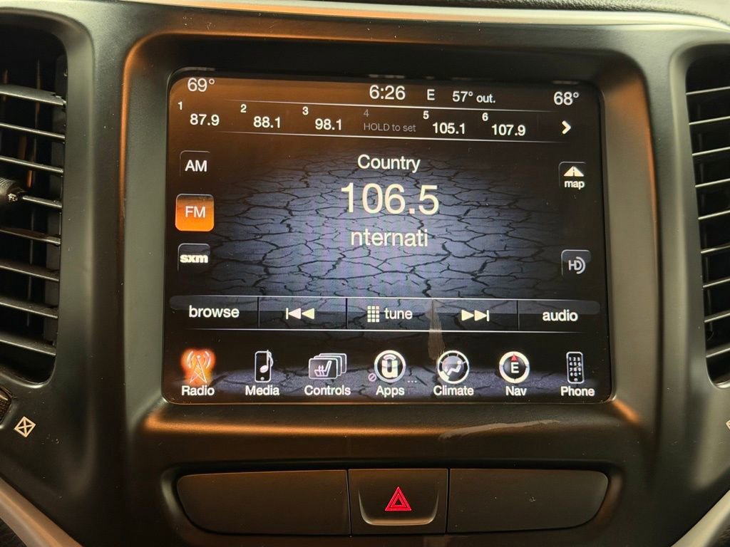 Used 2016 Jeep Cherokee Trailhawk w/ Comfort/Convenience Group AWD/4WD image 36