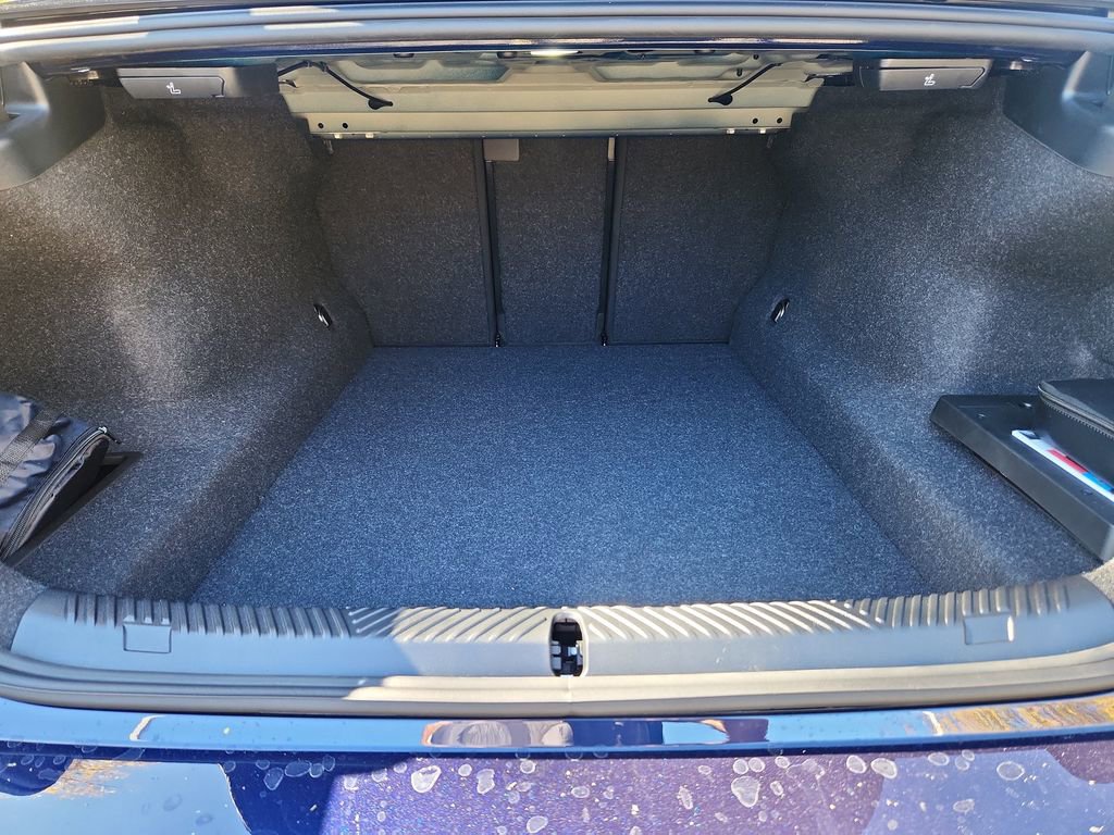 New 2026 BMW 540i xDrive w/ M Sport Package image 34